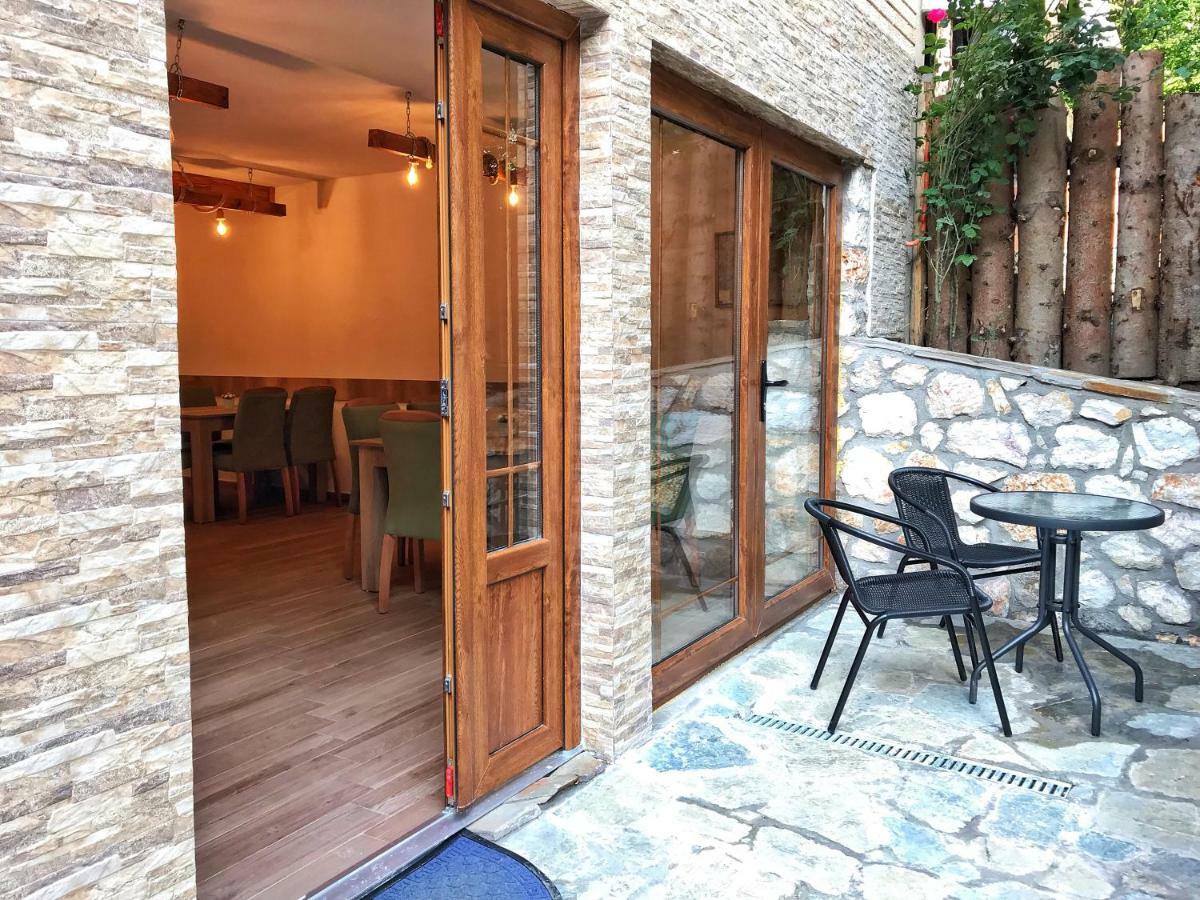 Chalet Kujta ペーチ エクステリア 写真